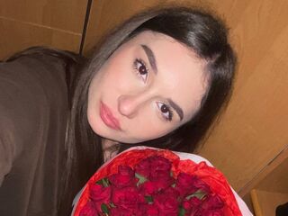 webcamgirl chatroom HesterWarhol