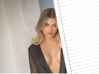 shaved pussy webcam IrinaMolkova