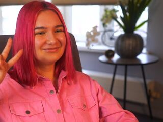 web cam live JameYerian