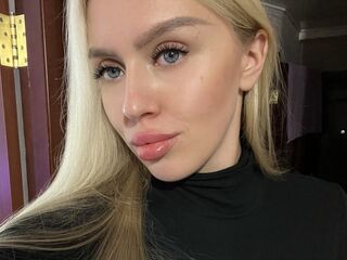spy web cam JudiJadore