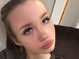 cam girl masturbating with dildo JuliaStevens