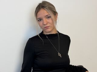 camgirl webcam sex picture KeiraTullier