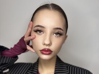 naked KileyConstantin