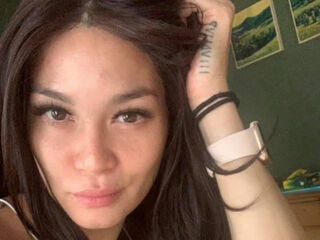 free live webcam sex KinkyKumiho