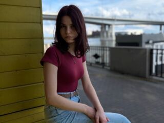 cam girl masturbating with vibrator KrystalBeadling