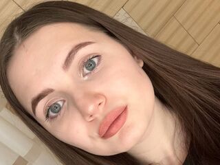 naughty cam girl masturbating LauriMaynor