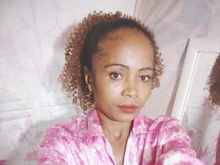 camgirl live porn webcam LayahMorgane