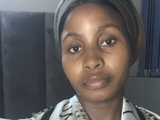 camslut fingering shaved pussy LaylaySmith