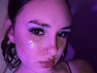 topless webcam girl LeandraJellison