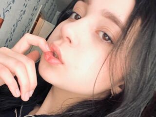 camgirl showing tits LeotaBienvenu