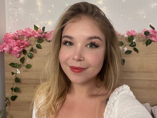 cam girl playing with sextoy LilithBonheur