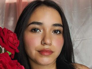 naked camgirl picture LilithRoxe