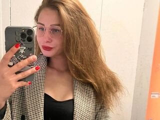 cam babe LillieMann
