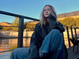beautiful cam girl LillyStill