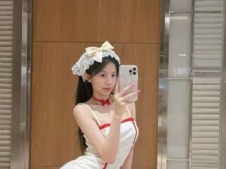 hot live girl LilyYuan