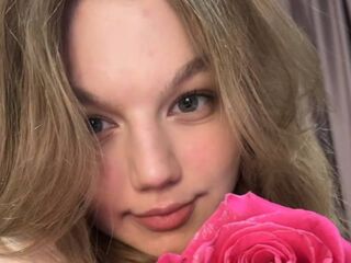 cam girl chat room LinnGrimshaw