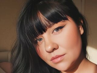 cam girl masturbating with dildo LolaFerari