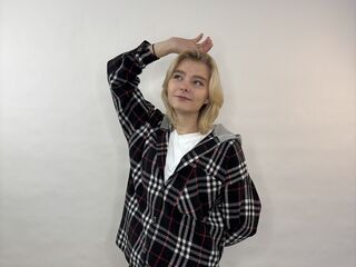 cam girl video chat LorieYancy