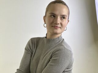 free live show LorrianePytko