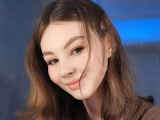 beautiful webcam girl LuanneGfroerer