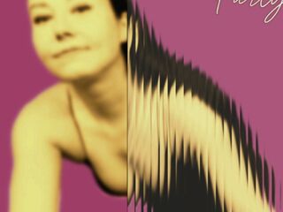 live striptease LucyLevatto