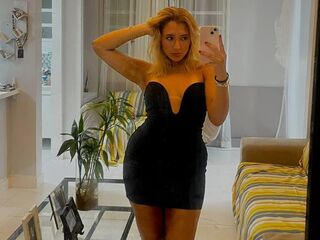 hot webcam slut LunaVeller