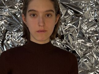 hot naked cam girl MaeganDegiacomo