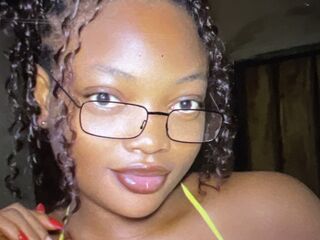 naked girl with cam MakyDina