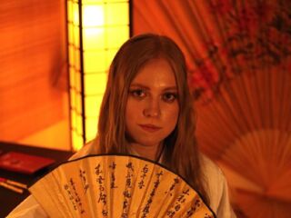 adultcam picture MandiKressierer