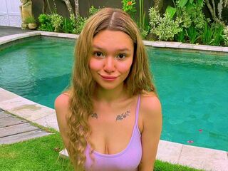 camgirl showing tits MaryKitcat