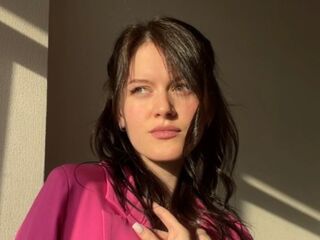 live striptease MaudGuerrido