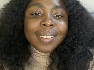 nude cam picture MayaBrownn