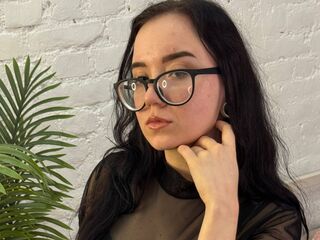 chat room live show MiaKawa