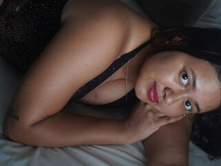 cam chatroom MilaWhitmore