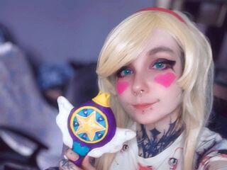 nude gamgirl MilanaStrafer