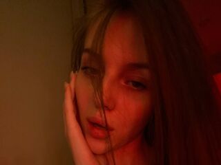 camwhore spreading pussy MillieBurnworth