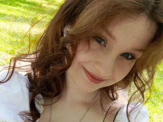 camslut showing pussy NickieKounlavong