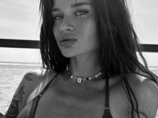 girl fingering pussy OliviaMazu