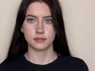 cam girl showing tits OssieMichard