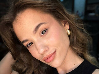 beautiful girl webcam PearlyLominack