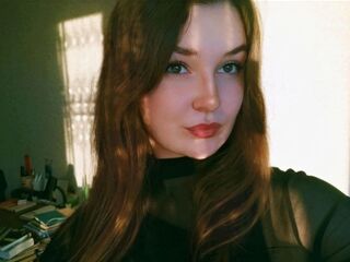 cam girl playing with vibrator QueenieBarris