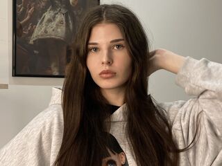 camwhore masturbating RaeleneMerrbach