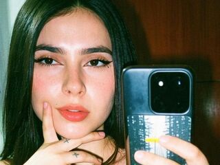 naked webcamgirl RavenSthar