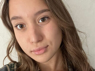 camgirl fingering bald pussy RoseannArquelles