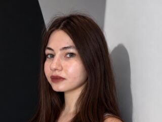 webcam babe chatroom RoselynSvatek