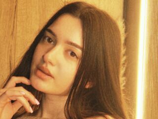 kinky cam video SavannahHoward