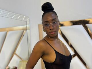 shower web cam SelenaHadid