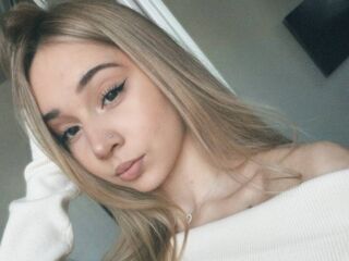 hot girl cam photo ShaquitaSofranko