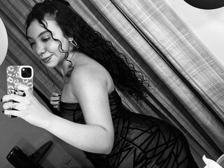 topless camgirl SharonBlairr