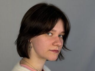 girl fingering pussy ShiraTorstrick